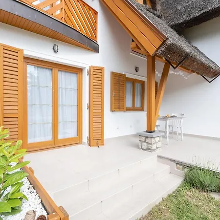 Apartman Zalaton *
